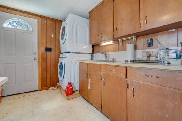 5 Laurel LN, York, ME 03909