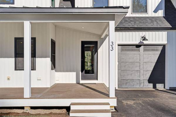 32 Fairway Commons DR #11, Gorham, ME 04038
