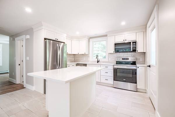 219 Broadturn RD, Scarborough, ME 04074