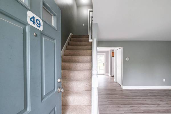 49 Northwood DR #49, Portland, ME 04103