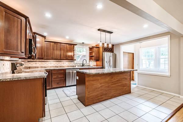 262 Holmes RD, Scarborough, ME 04074