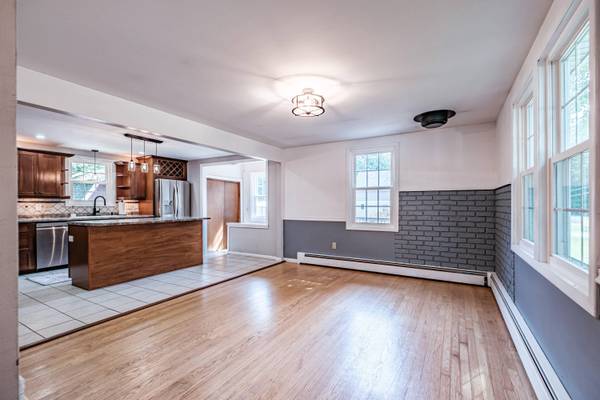 262 Holmes RD, Scarborough, ME 04074