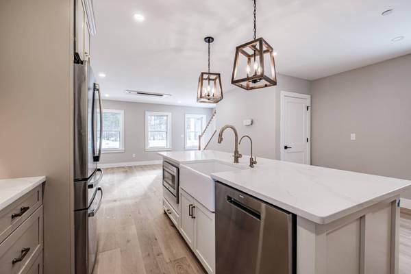 18 Fairway Commons DR #1, Gorham, ME 04038