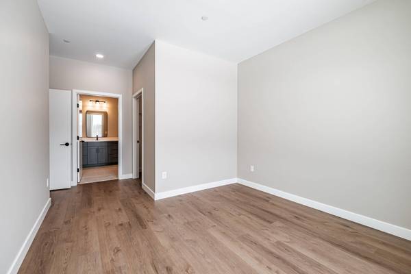 1 Cross ST #221, Scarborough, ME 04074