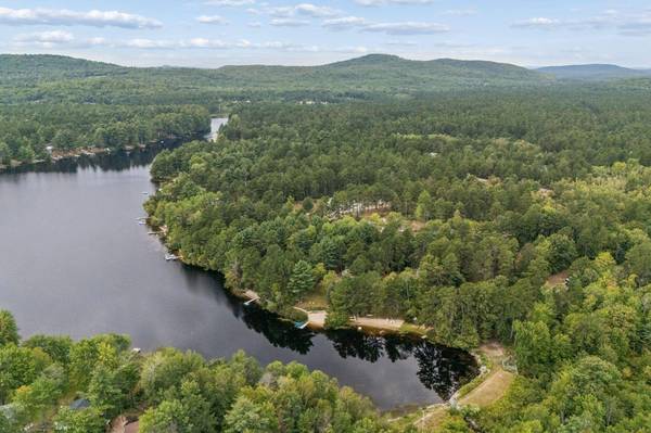69 Northeast RD, Waterboro, ME 04087