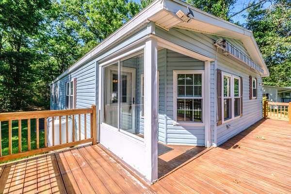21 Chickadee DR, Alfred, ME 04002