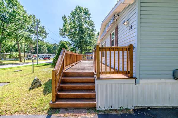 21 Chickadee DR, Alfred, ME 04002