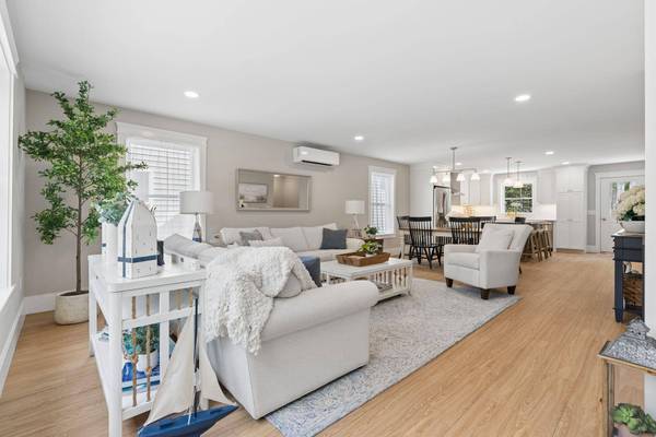 7 Creekside CT #4, Kennebunk, ME 04043