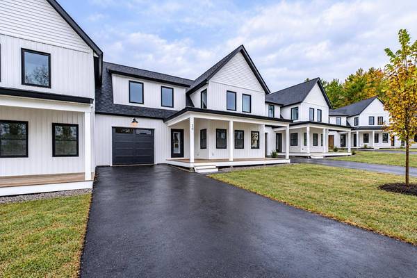 26 Fairway Commons DR #8
