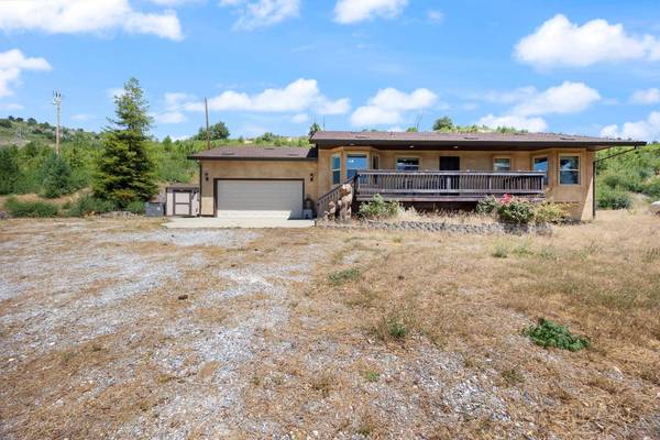 8009 Spring Valley RD, Pollock Pines, CA 95726