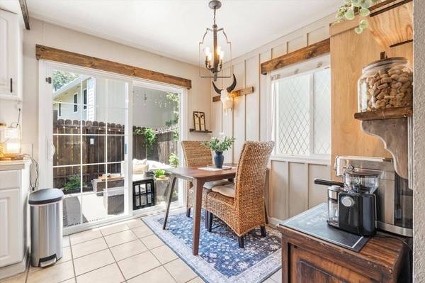 2515 Merrychase DR #F, Cameron Park, CA 95682