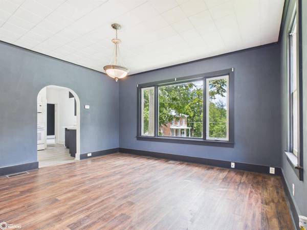 1209 Mercer ST, Burlington, IA 52601