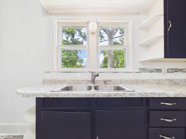 1209 Mercer ST, Burlington, IA 52601