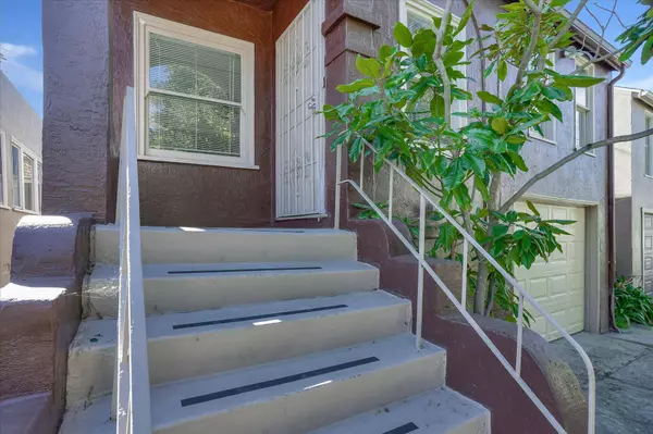 2430 27th Ave #A, Oakland, CA 94601-1800
