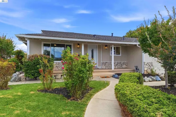 1401 Monterey Dr, Antioch, CA 94509