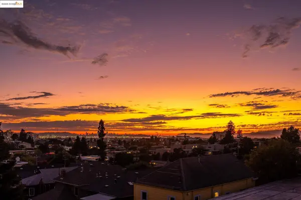 655 Chetwood St #402, Oakland, CA 94610