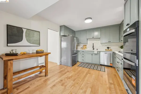 60 Malta Dr, San Francisco, CA 94131