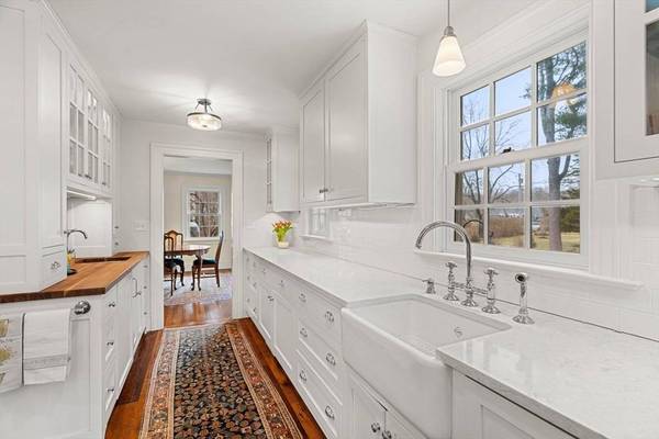 9 Windemere Park, Manchester, MA 01944