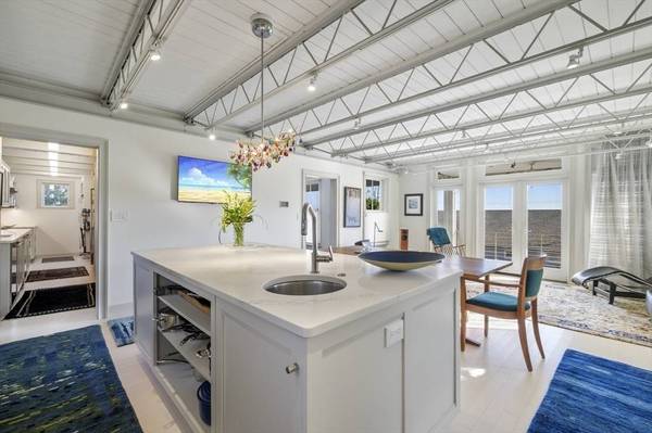 6R Breakwater, Rockport, MA 01966