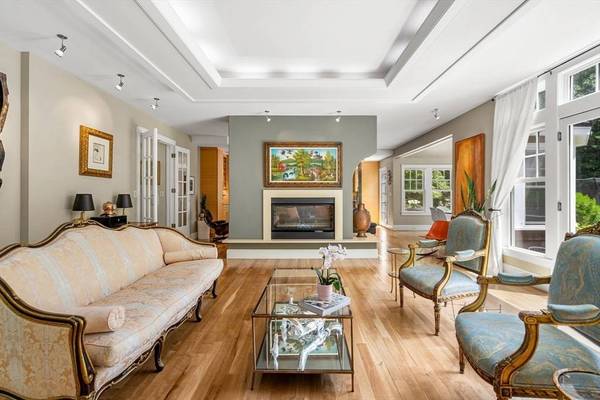 6 Beaver Pond Rd, Beverly, MA 01915