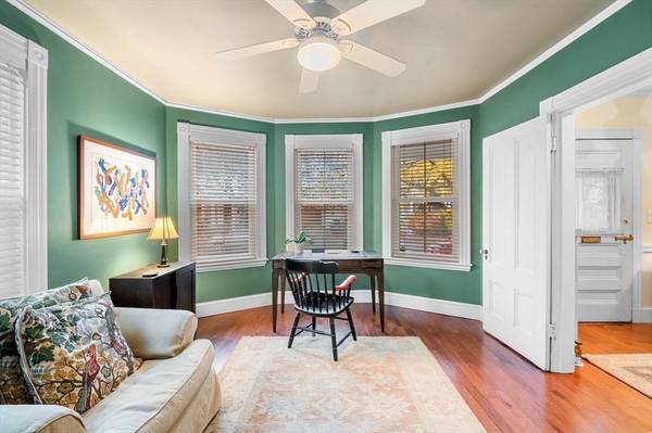 5 Beacon St, Danvers, MA 01923