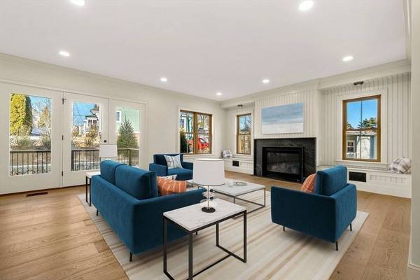 8 Flatley Ave, Manchester, MA 01944