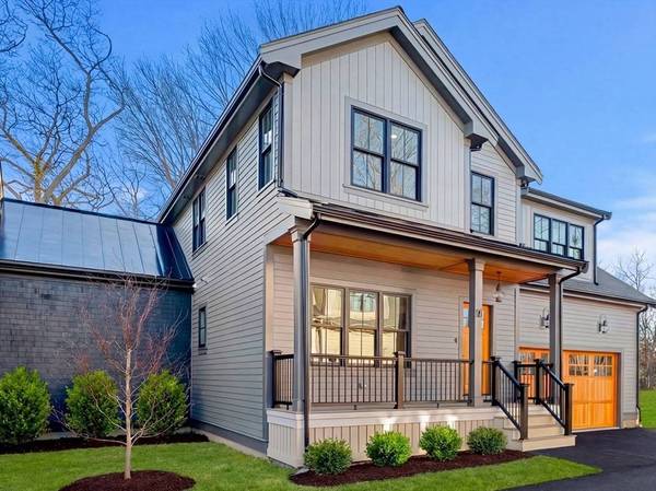 7 Flatley Ave, Manchester, MA 01944