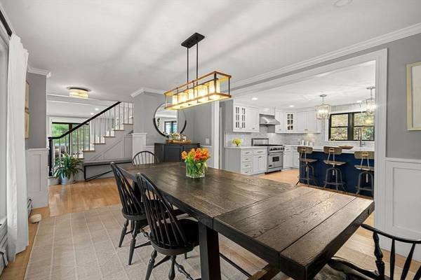 16 Woodholm Rd, Manchester, MA 01944