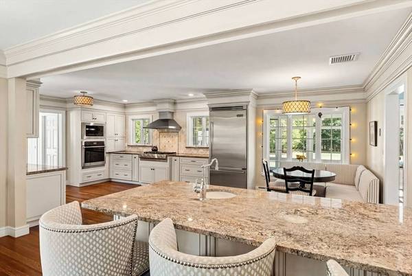 40 Pleasant Street, Wenham, MA 01984