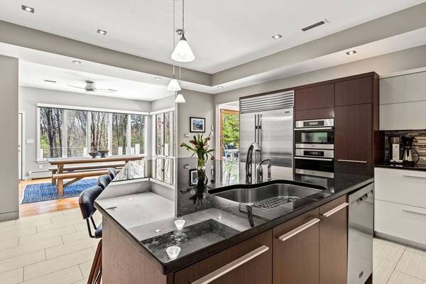 31 Upton Hills Ln, Middleton, MA 01949