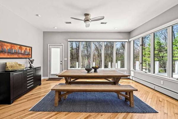 31 Upton Hills Ln, Middleton, MA 01949