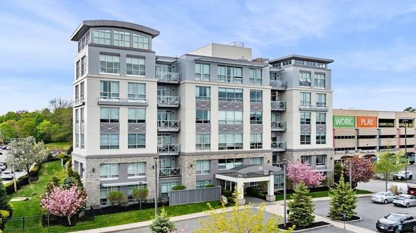201 Elliott St #409, Beverly, MA 01915