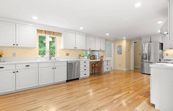 5 Blueberry Lane, Topsfield, MA 01983