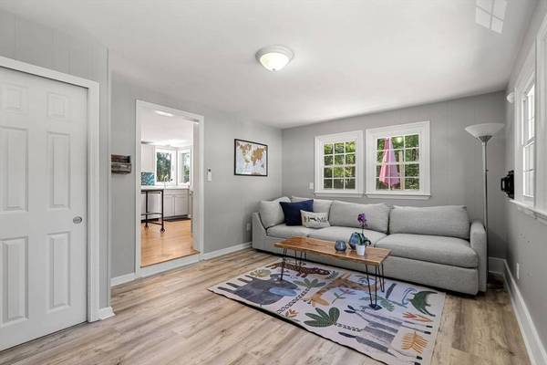 212 Common Ln, Beverly, MA 01915