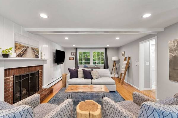 212 Common Ln, Beverly, MA 01915