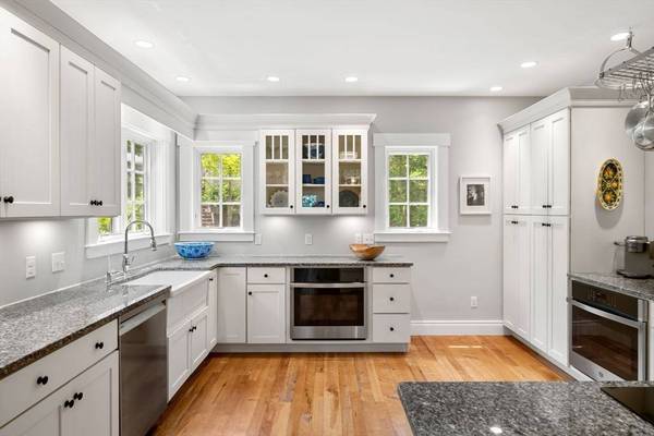 92 Phillips Ave, Rockport, MA 01966