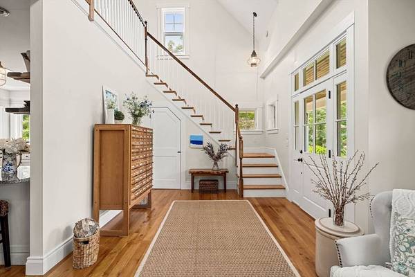 92 Phillips Ave, Rockport, MA 01966