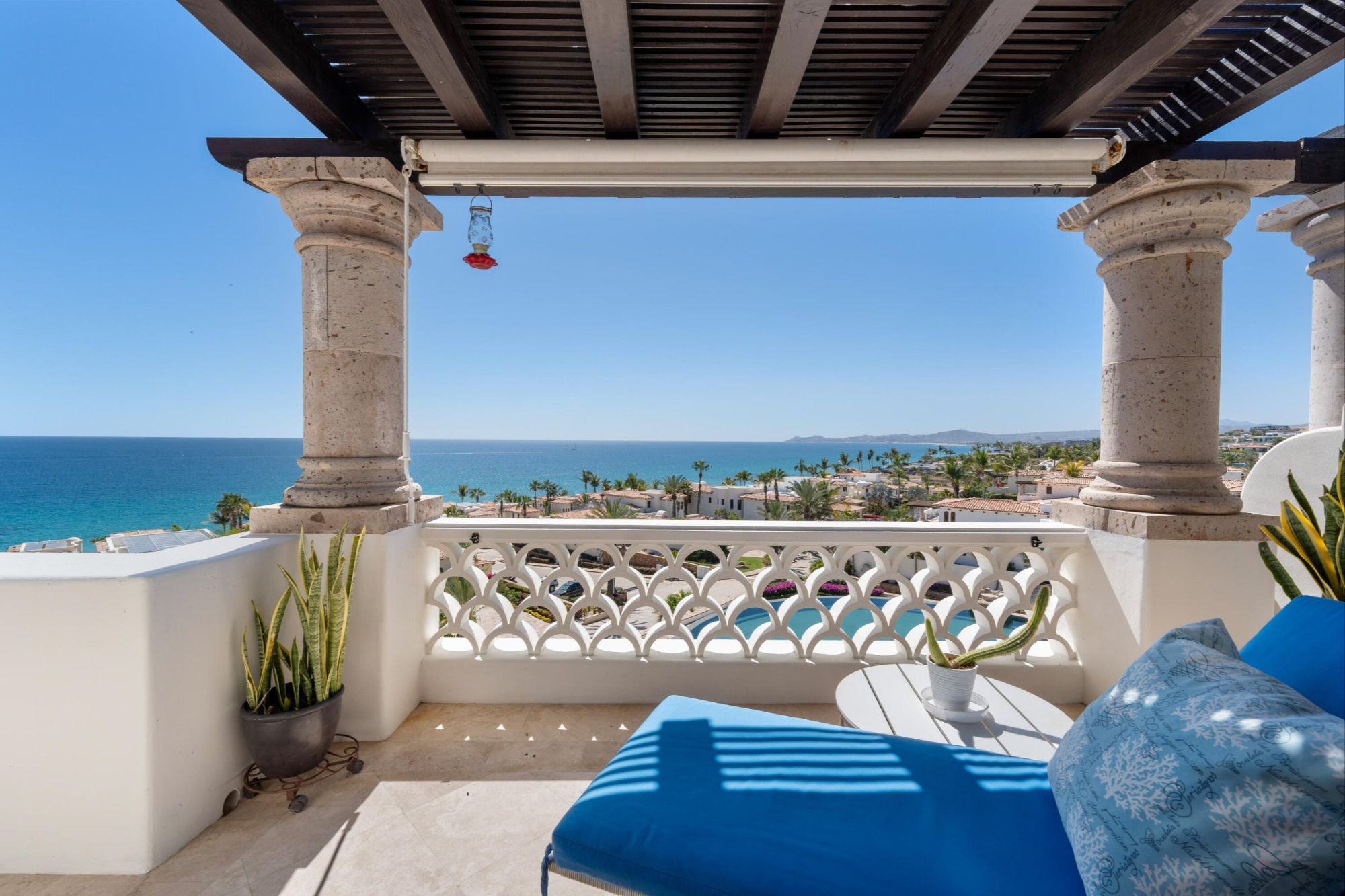 El Encanto de la Laguna real estate