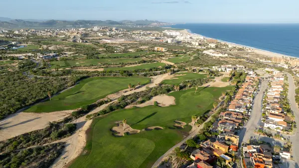 Golf Real Estate in Los Cabos: Courses & Communities,Denise González Boisson