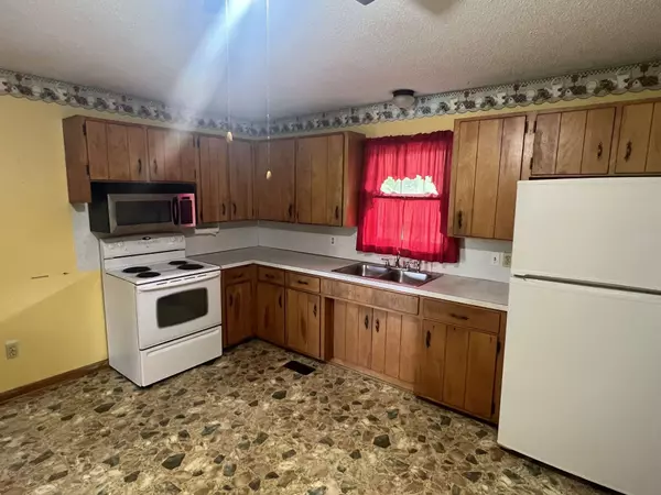 260 Pond Field Rd, Westpoint, TN 38486