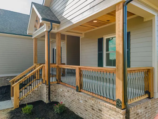 80 Freedom Rd, Mount Pleasant, TN 38474