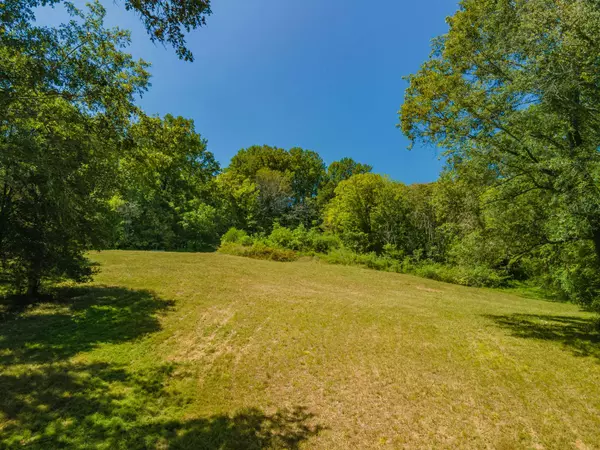 4283 Turkey Creek Rd, Williamsport, TN 38487