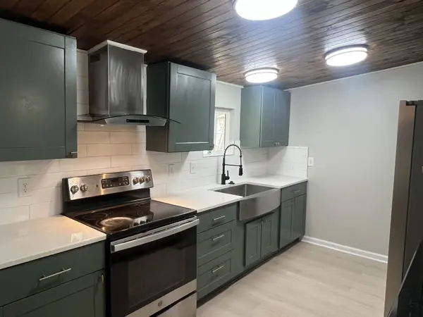 407 Oakview Dr, Columbia, TN 38401