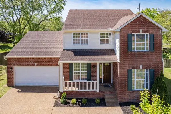 203 Trophy Ct, Thompsons Station, TN 37179