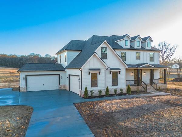 17 Peyton Place, Columbia, TN 38401