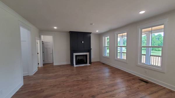 25 Sarah Ct, Columbia, TN 38401