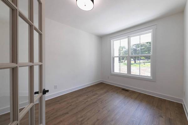 6616 Old Zion Rd, Columbia, TN 38401