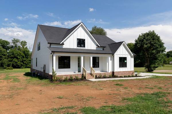 6616 Old Zion Rd, Columbia, TN 38401