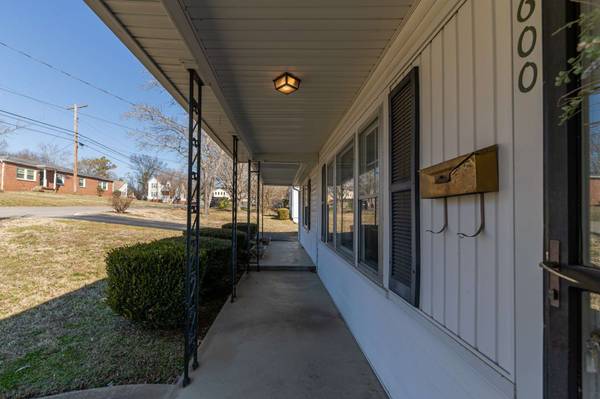 600 Fleming St, Columbia, TN 38401