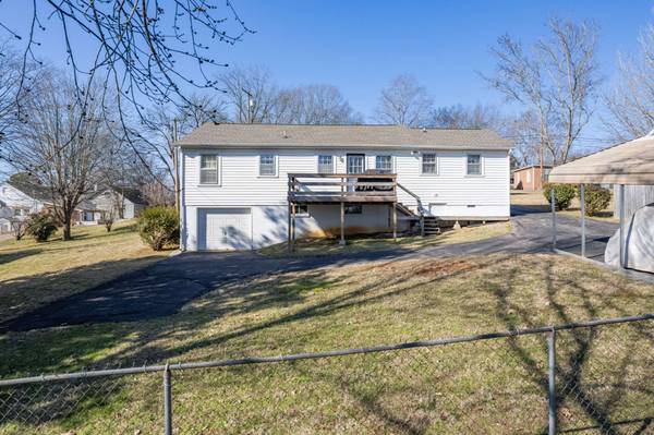 600 Fleming St, Columbia, TN 38401